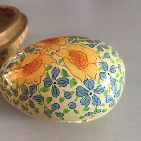 Vintage painted nesting easter eggs - Picture 7 of 8